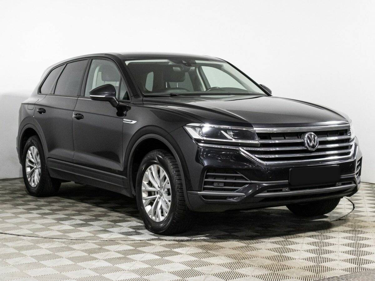 Купить Volkswagen Touareg с пробегом. Фото: #2