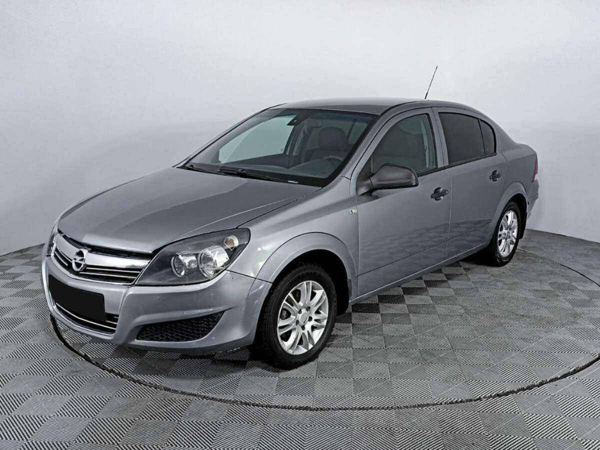 Купить Opel Astra с пробегом. Посмотреть фото
