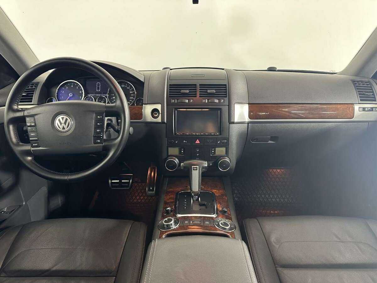 Купить Volkswagen Touareg с пробегом. Фото: #5