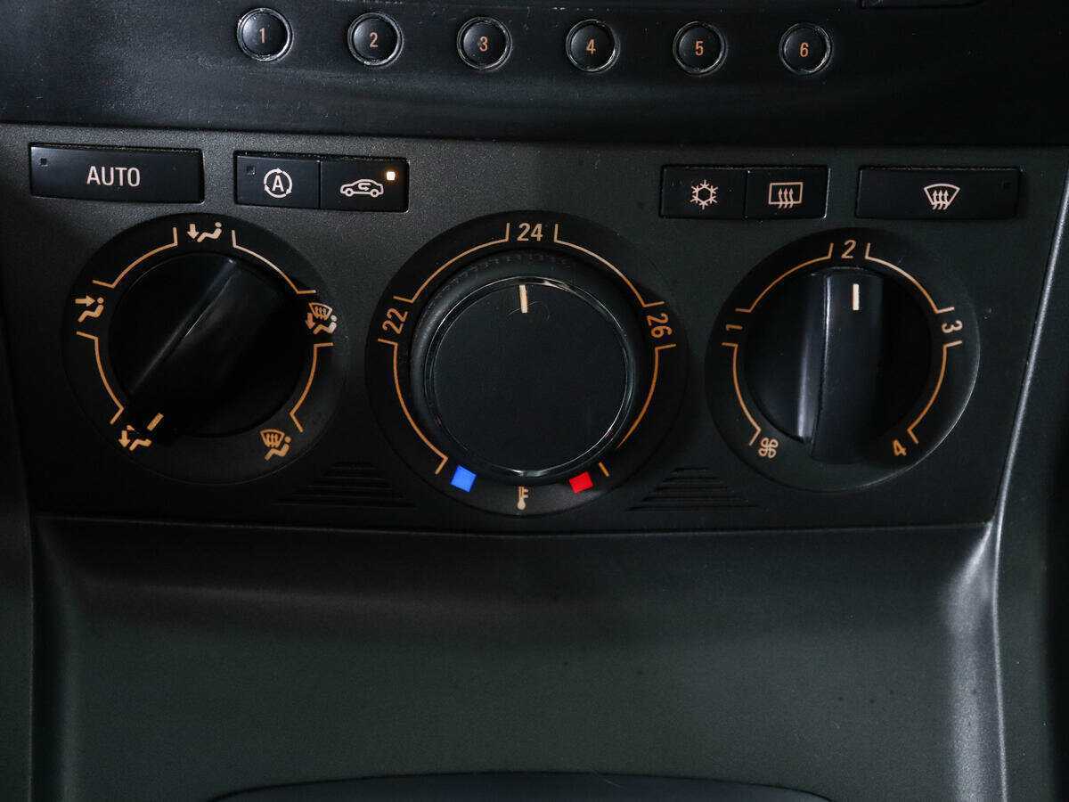 Купить Opel Antara с пробегом. Фото: #15