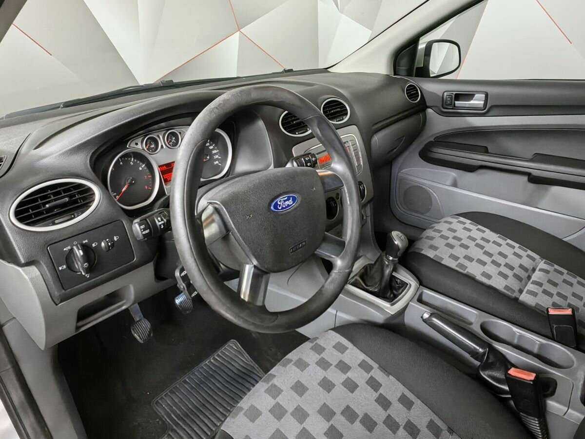 Купить Ford Focus с пробегом. Фото: #13