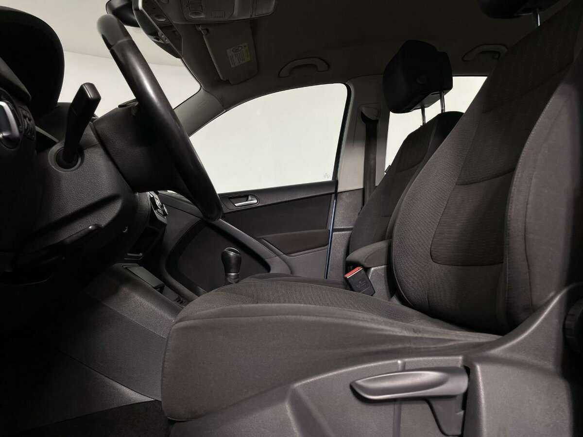 Купить Volkswagen Tiguan с пробегом. Фото: #9