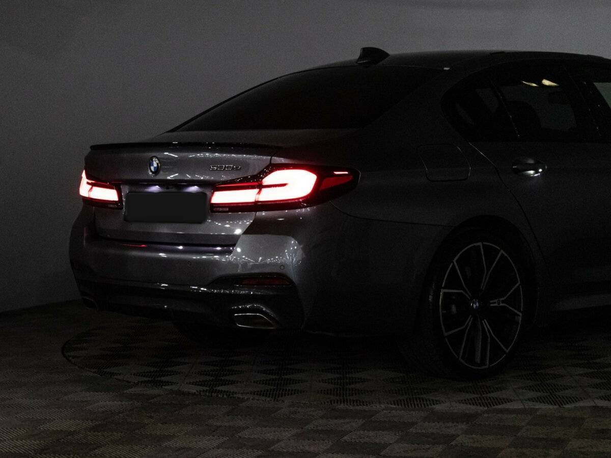 Купить BMW 5 серии с пробегом. Фото: #30