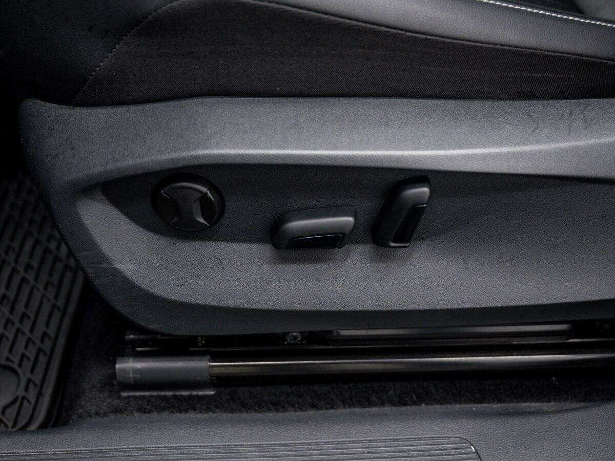 Купить Volkswagen Tiguan с пробегом. Фото: #24