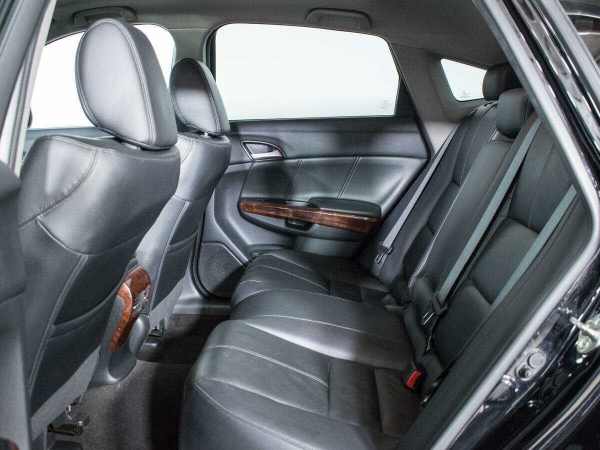 Купить Honda Crosstour с пробегом. Фото: #9