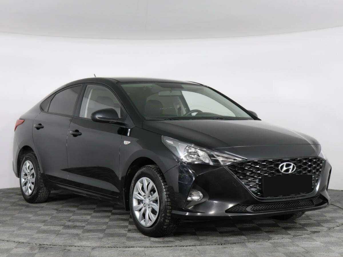 Купить Hyundai Solaris с пробегом. Фото: #2