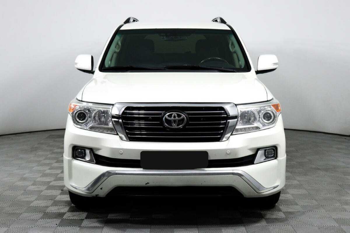 Купить Toyota Land Cruiser с пробегом. Фото: #1