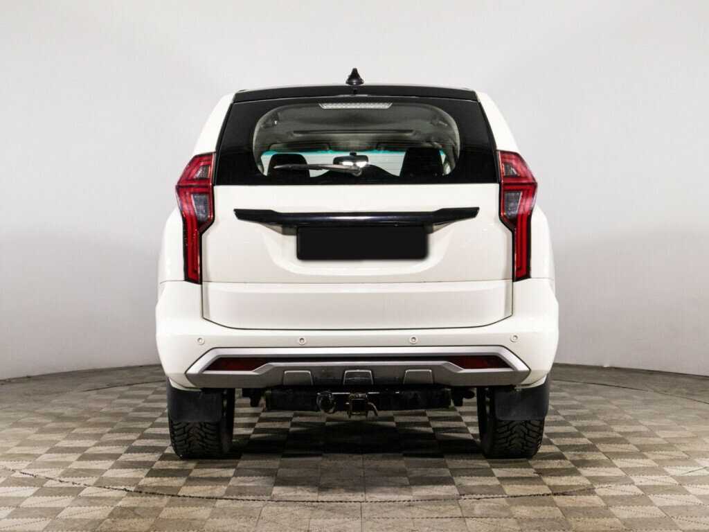 Купить Mitsubishi Montero Sport с пробегом. Фото: #4