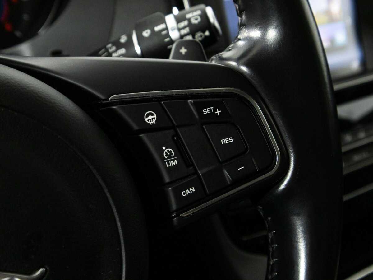 Купить Jaguar F-Pace с пробегом. Фото: #19