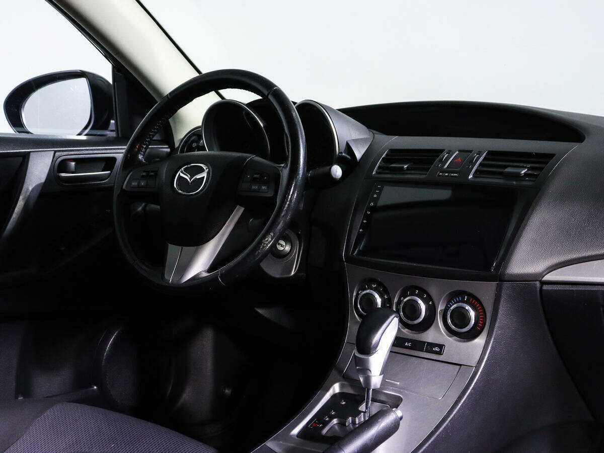 Купить Mazda 3 с пробегом. Фото: #8