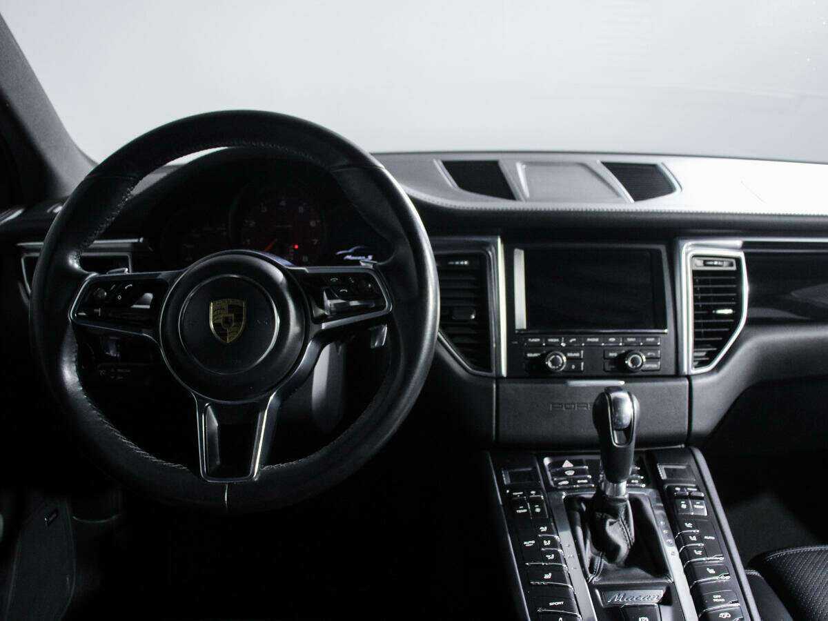 Купить Porsche Macan с пробегом. Фото: #11