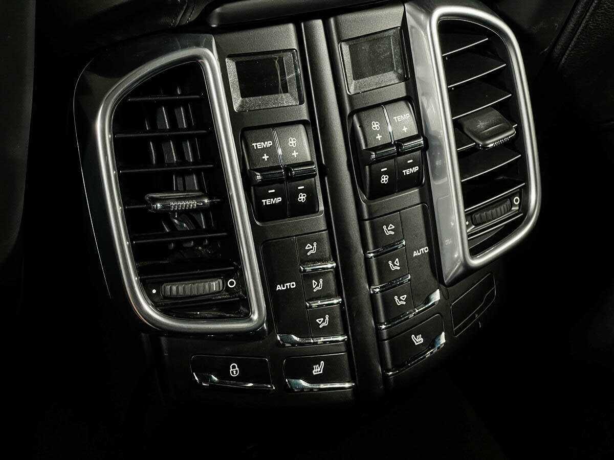 Купить Porsche Cayenne с пробегом. Фото: #13