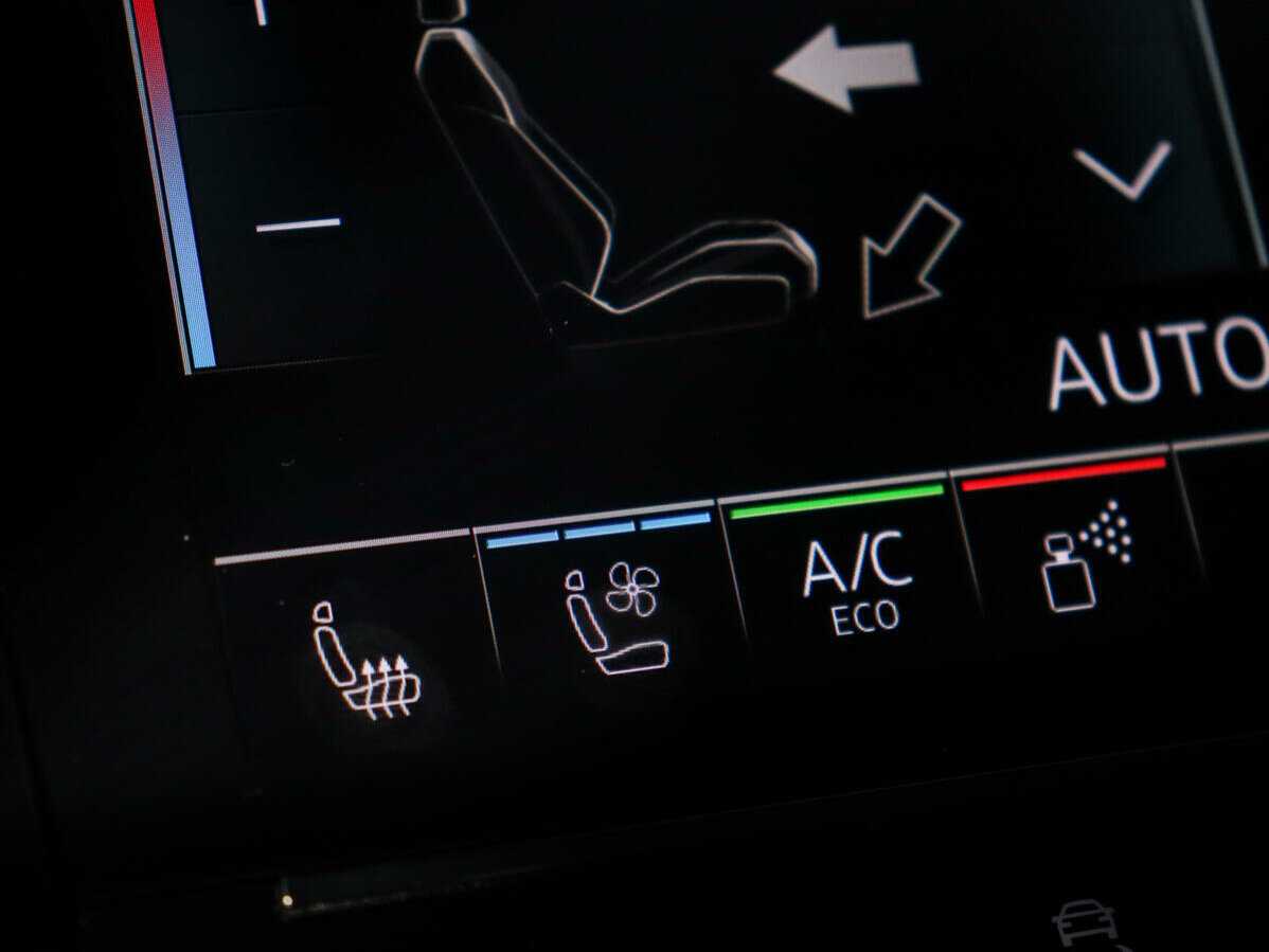 Купить Audi e-tron с пробегом. Фото: #13