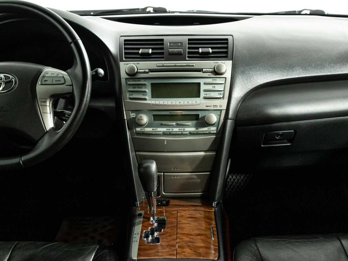Купить Toyota Camry с пробегом. Фото: #13