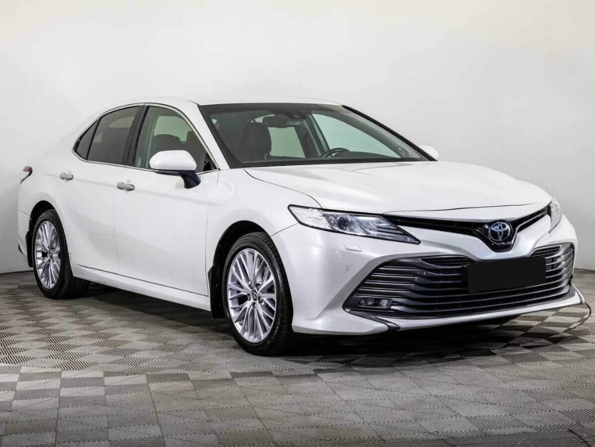 Купить Toyota Camry с пробегом. Фото: #2
