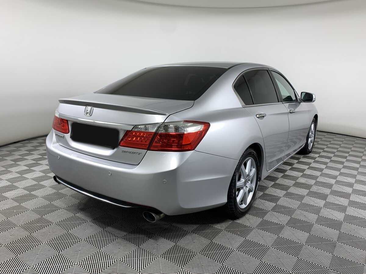 Купить Honda Accord с пробегом. Фото: #3