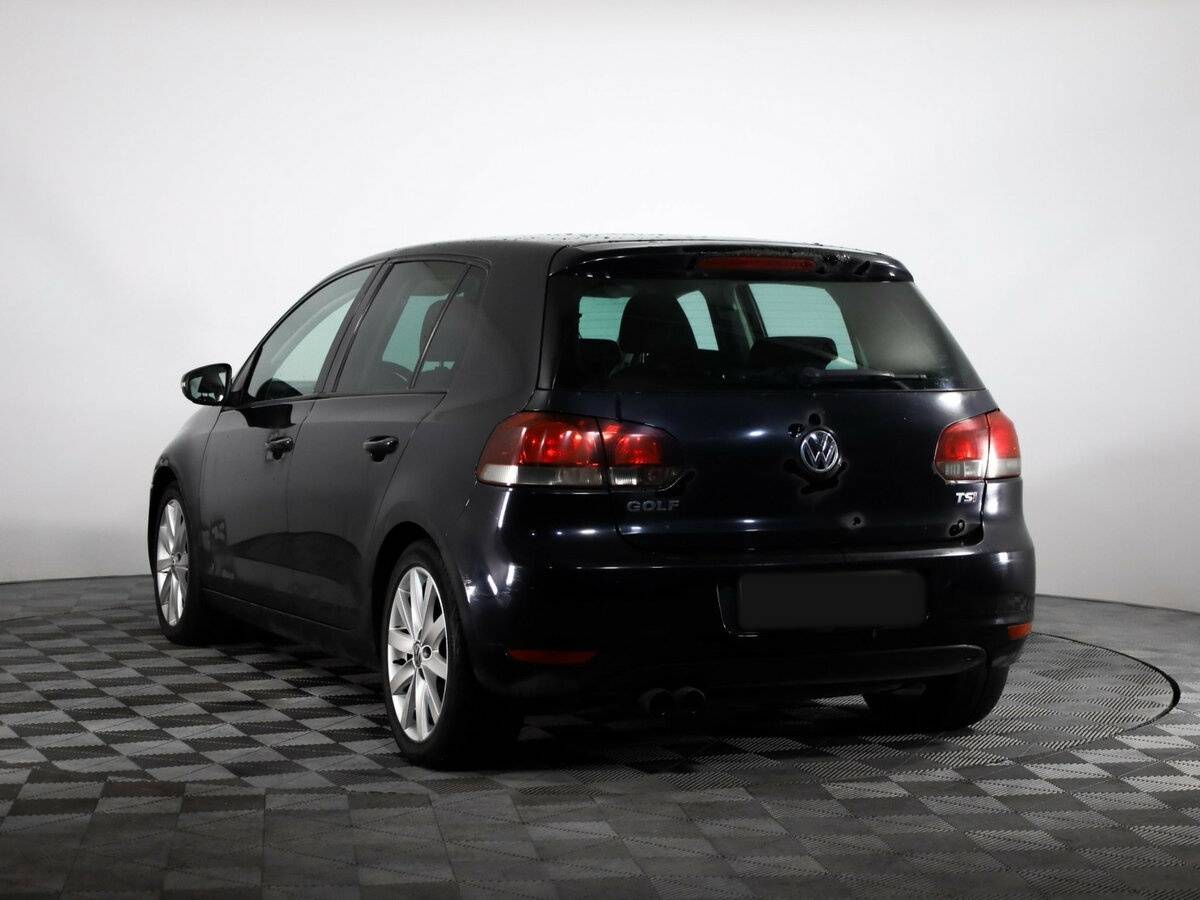 Купить Volkswagen Golf с пробегом. Фото: #1