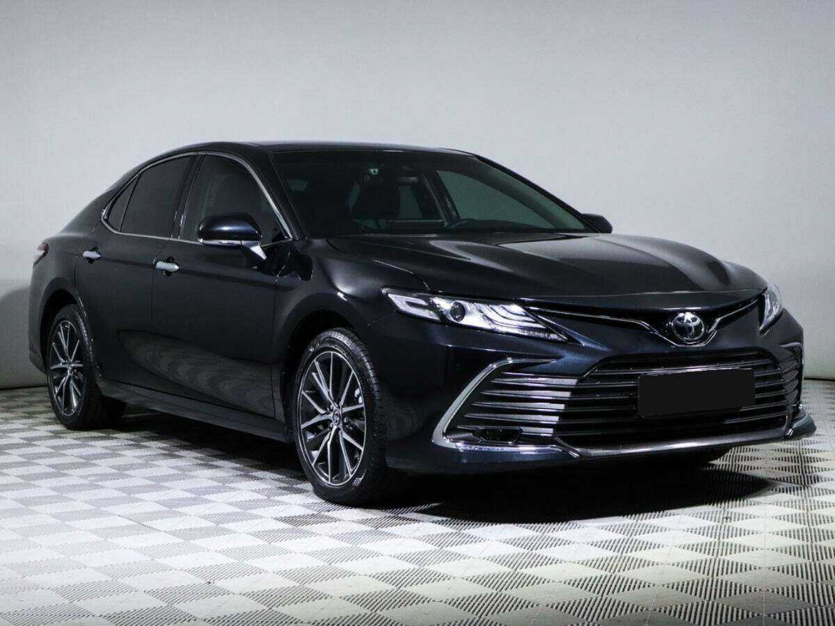 Купить Toyota Camry с пробегом. Фото: #2