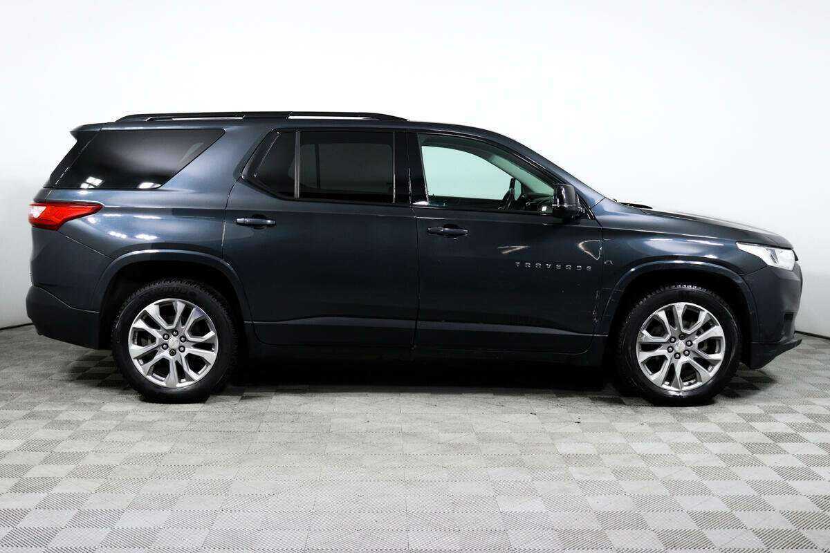 Купить Chevrolet Traverse с пробегом. Фото: #3