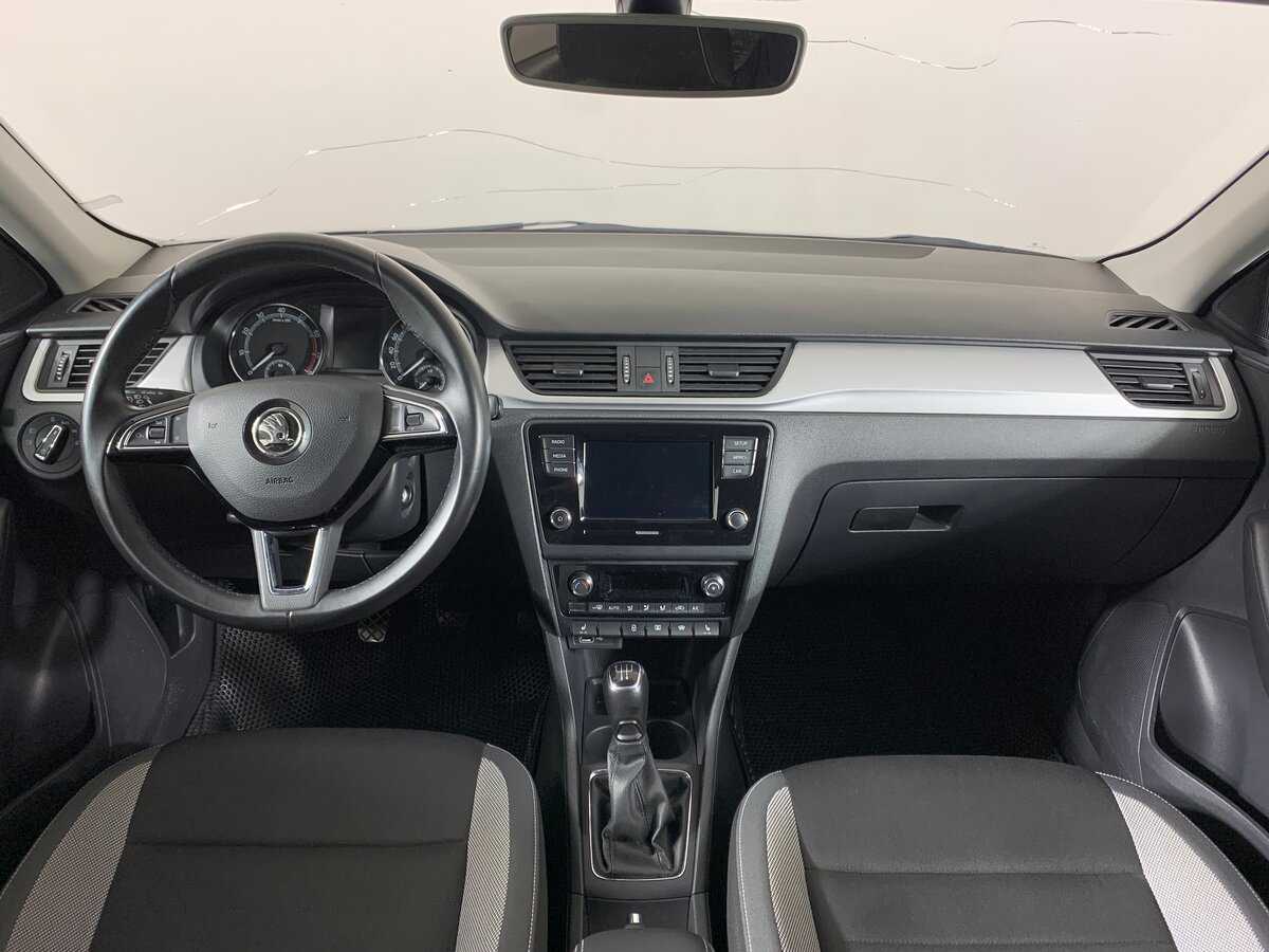 Купить Skoda Rapid с пробегом. Фото: #12