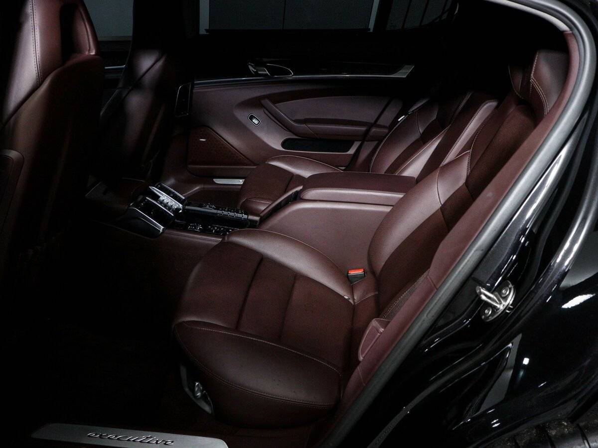 Купить Porsche Panamera с пробегом. Фото: #9