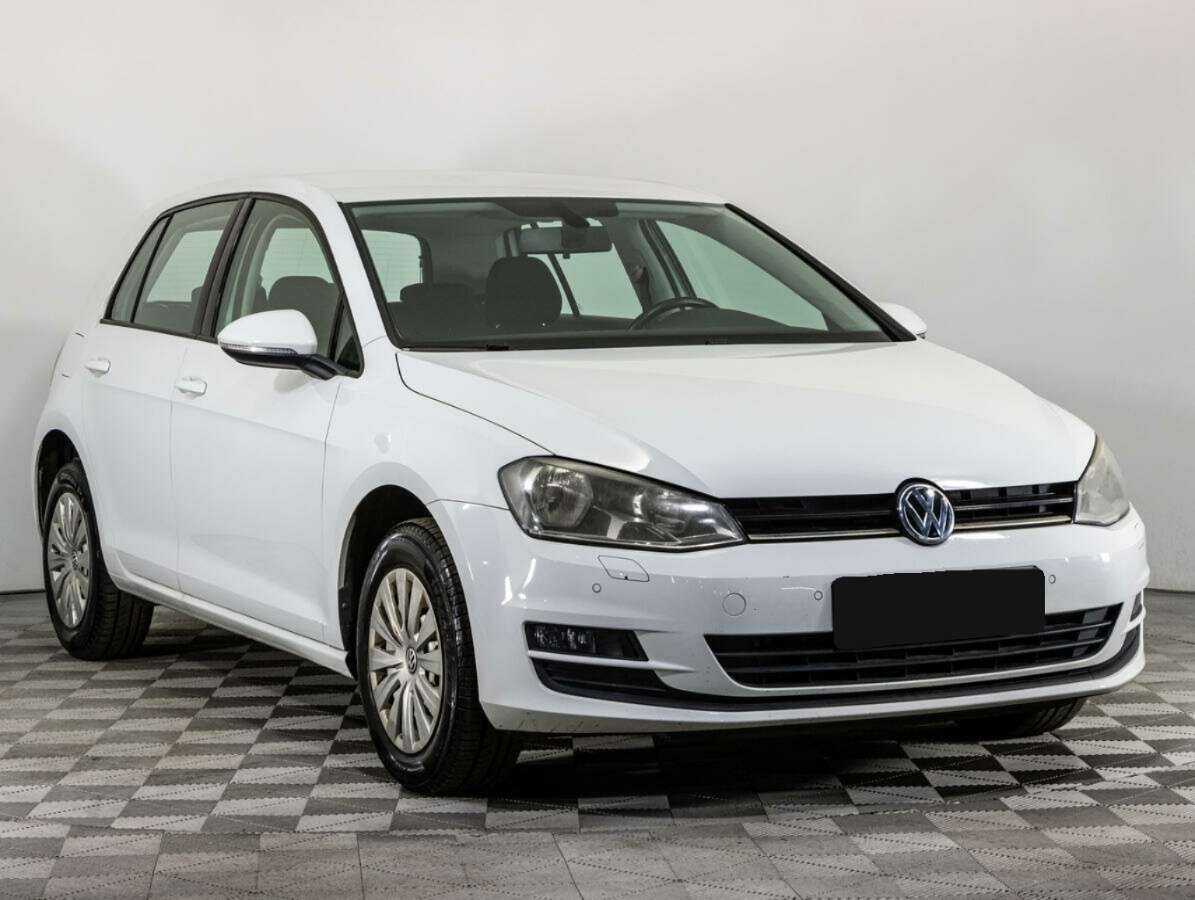 Купить Volkswagen Golf с пробегом. Фото: #2