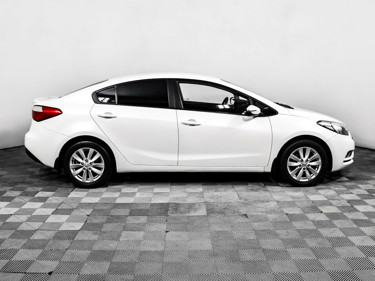 Купить Kia Cerato с пробегом. Фото: #3
