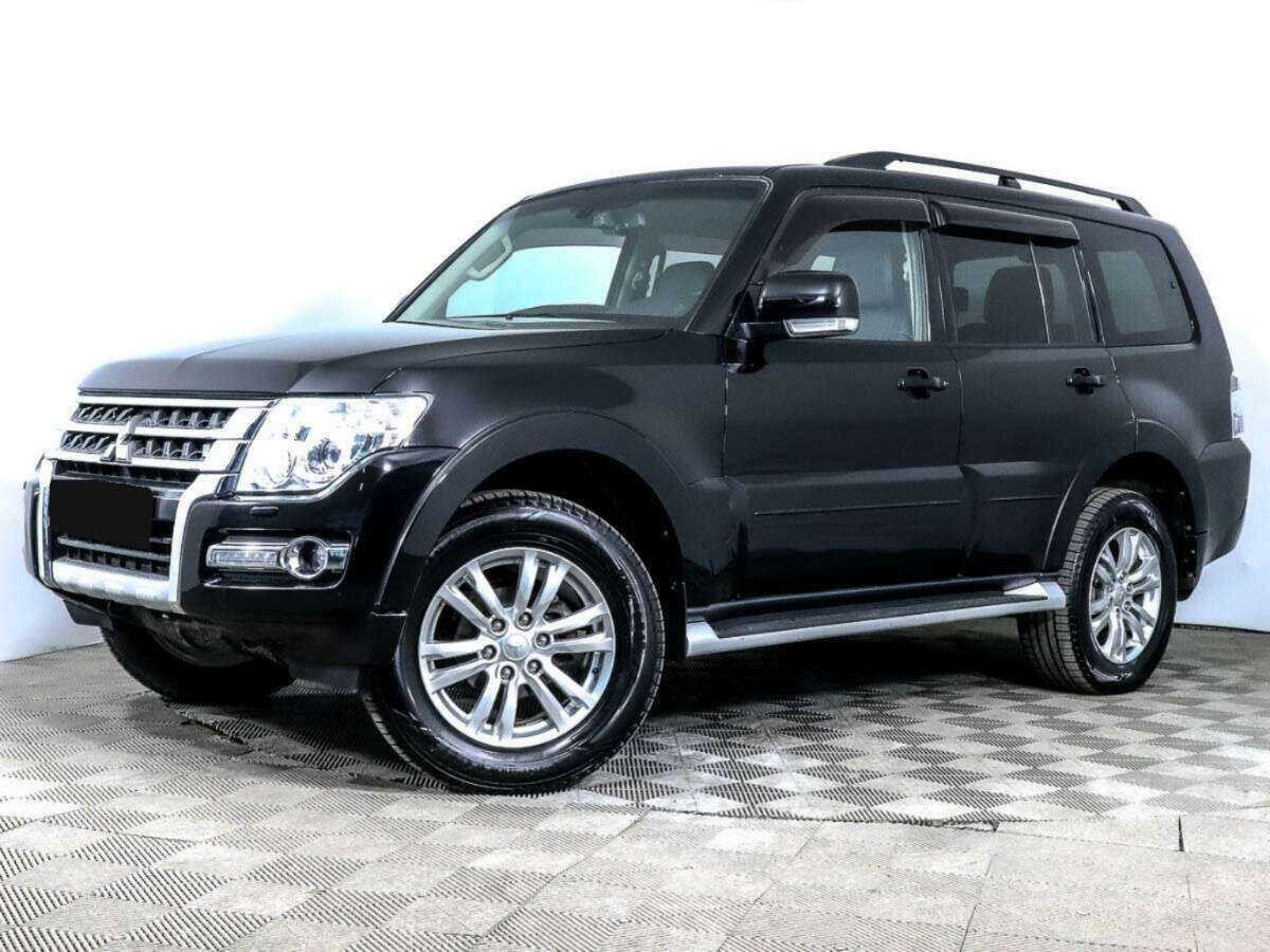 Купить Mitsubishi Pajero с пробегом. Посмотреть фото