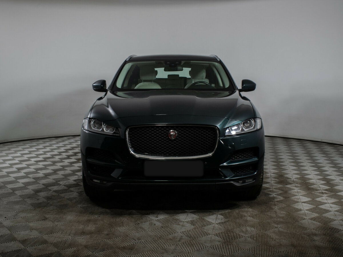 Купить Jaguar F-Pace с пробегом. Фото: #1