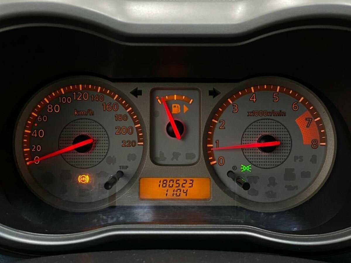 Купить Nissan Note с пробегом. Фото: #11