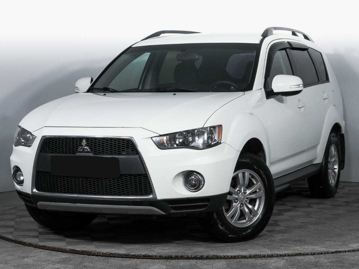 Купить Mitsubishi Outlander с пробегом. Посмотреть фото