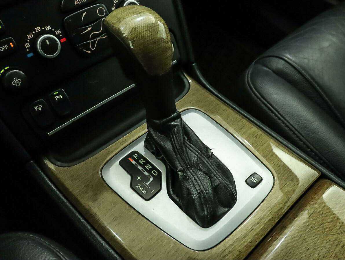 Купить Volvo XC90 с пробегом. Фото: #17