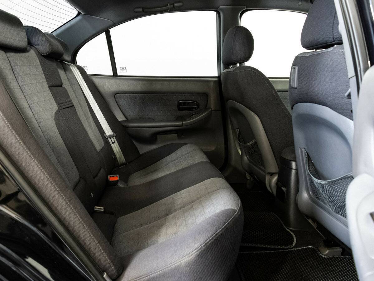Купить Hyundai Elantra с пробегом. Фото: #16
