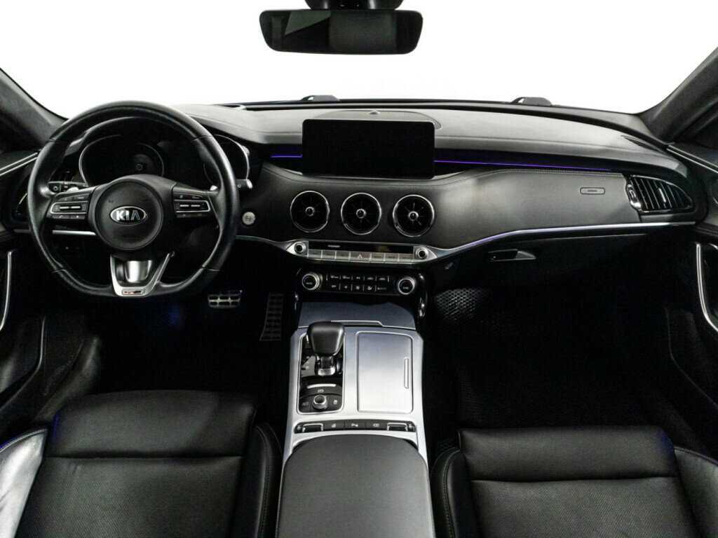 Купить Kia Stinger с пробегом. Фото: #13