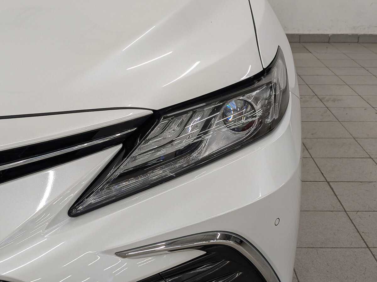 Купить Toyota Camry с пробегом. Фото: #10