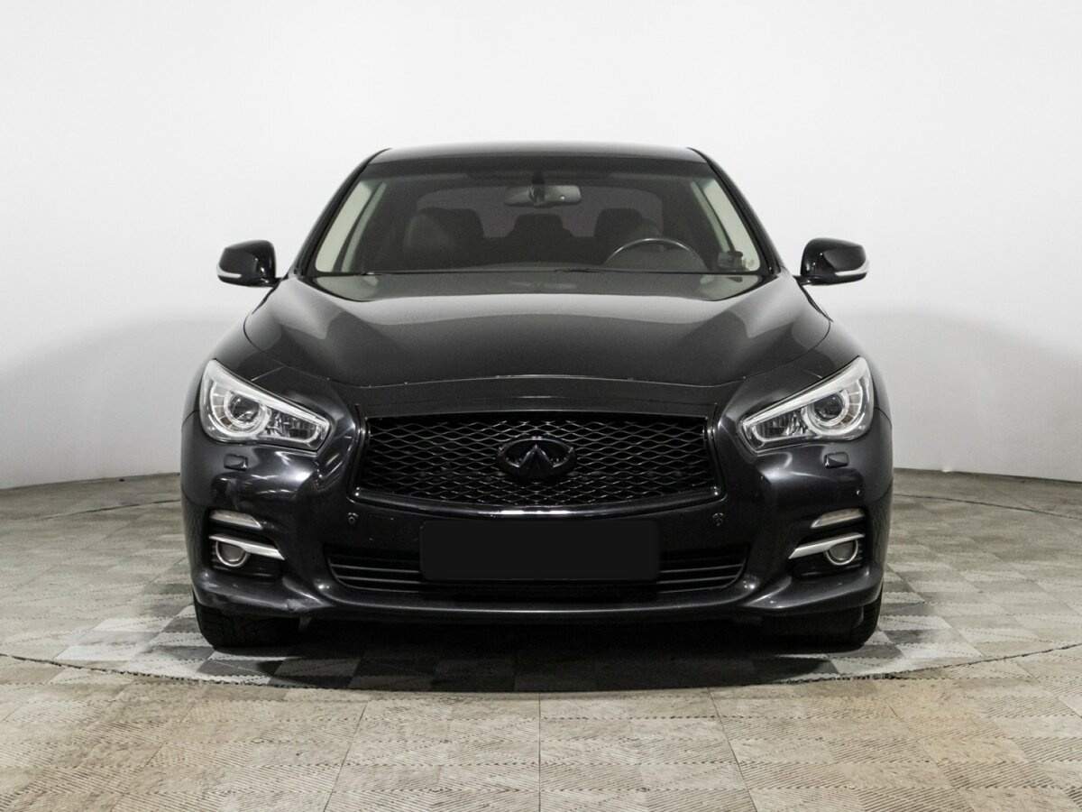 Купить Infiniti Q50 с пробегом. Фото: #1