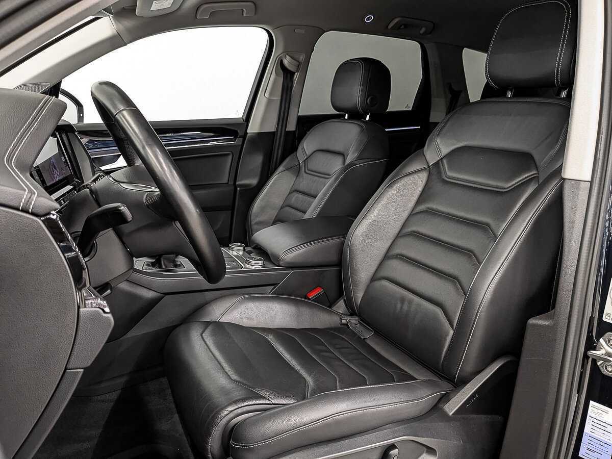 Купить Volkswagen Touareg с пробегом. Фото: #19
