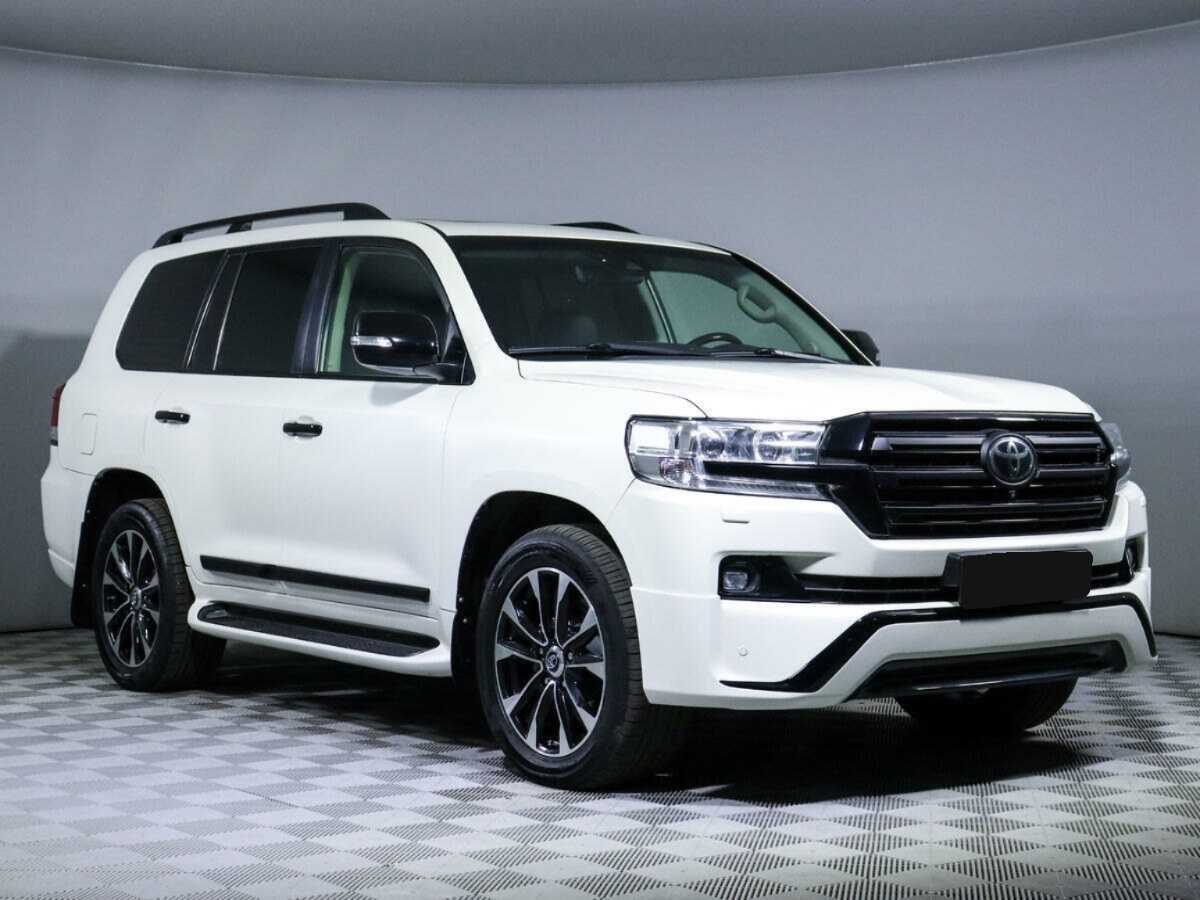 Купить Toyota Land Cruiser с пробегом. Фото: #2