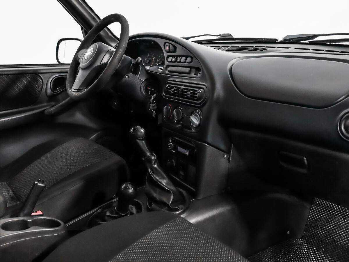 Купить Chevrolet Niva с пробегом. Фото: #11
