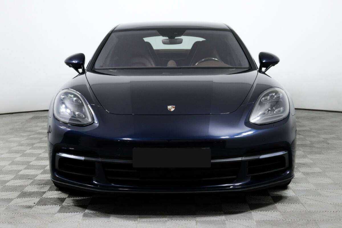 Купить Porsche Panamera с пробегом. Фото: #1