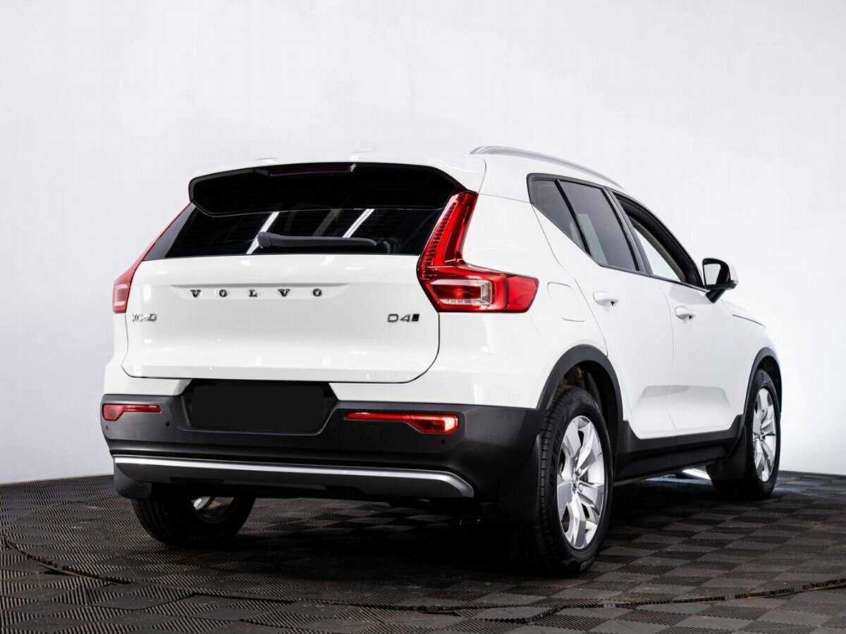 Купить Volvo XC40 с пробегом. Фото: #5
