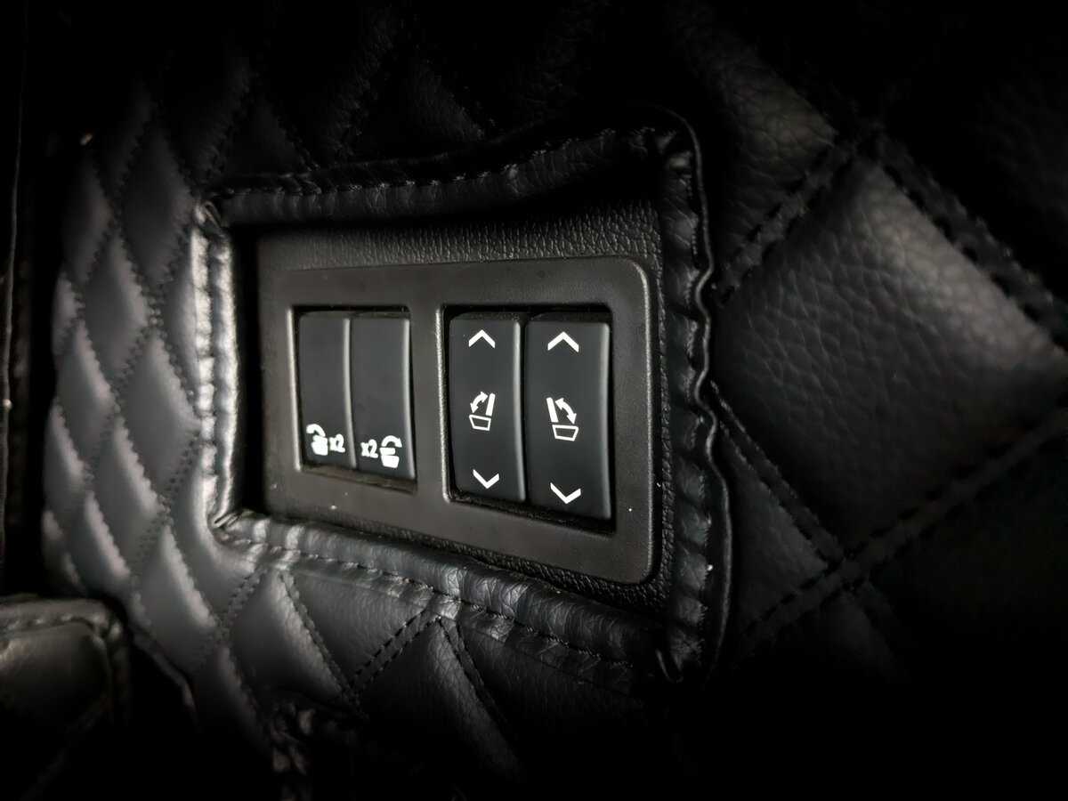 Купить Cadillac Escalade с пробегом. Фото: #21