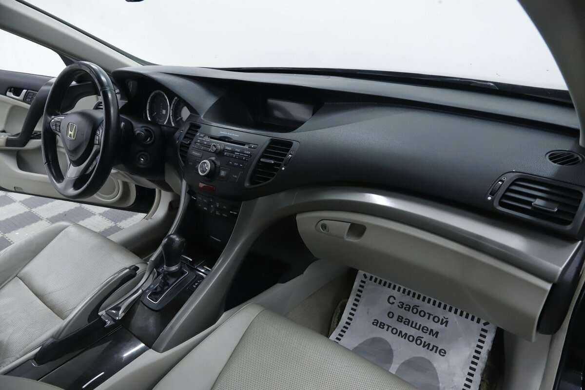Купить Honda Accord с пробегом. Фото: #14