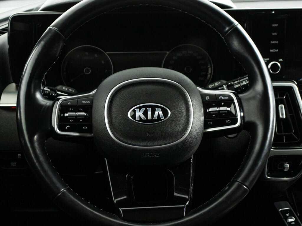 Купить Kia Sorento с пробегом. Фото: #23