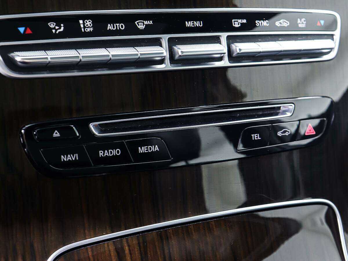 Купить Mercedes-Benz GLC с пробегом. Фото: #18