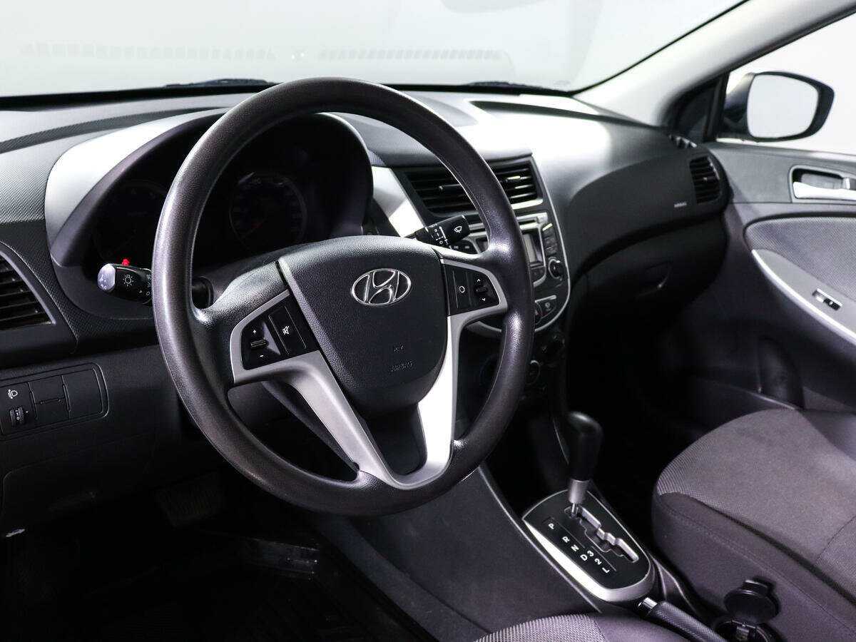 Купить Hyundai Solaris с пробегом. Фото: #12