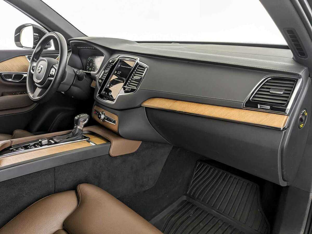 Купить Volvo XC90 с пробегом. Фото: #7