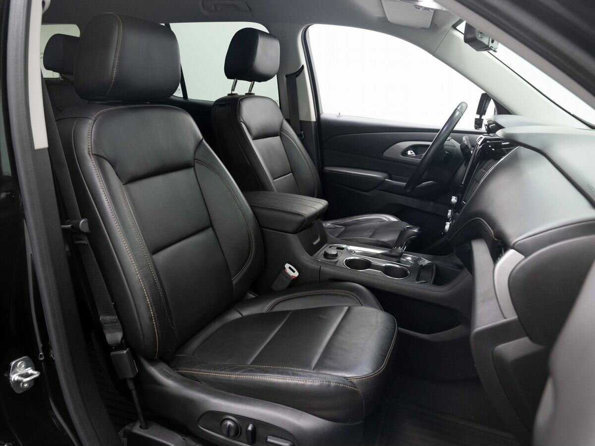 Купить Chevrolet Traverse с пробегом. Фото: #13