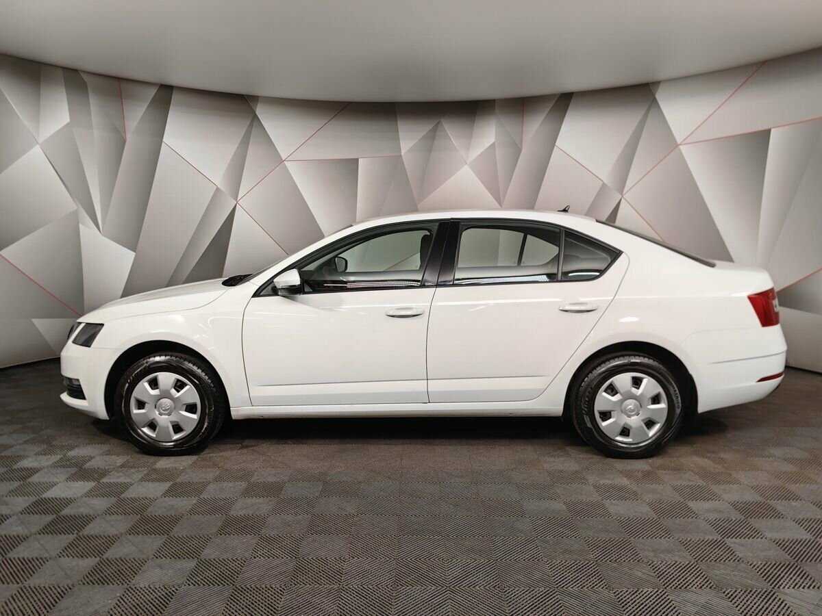 Купить Skoda Octavia с пробегом. Фото: #4