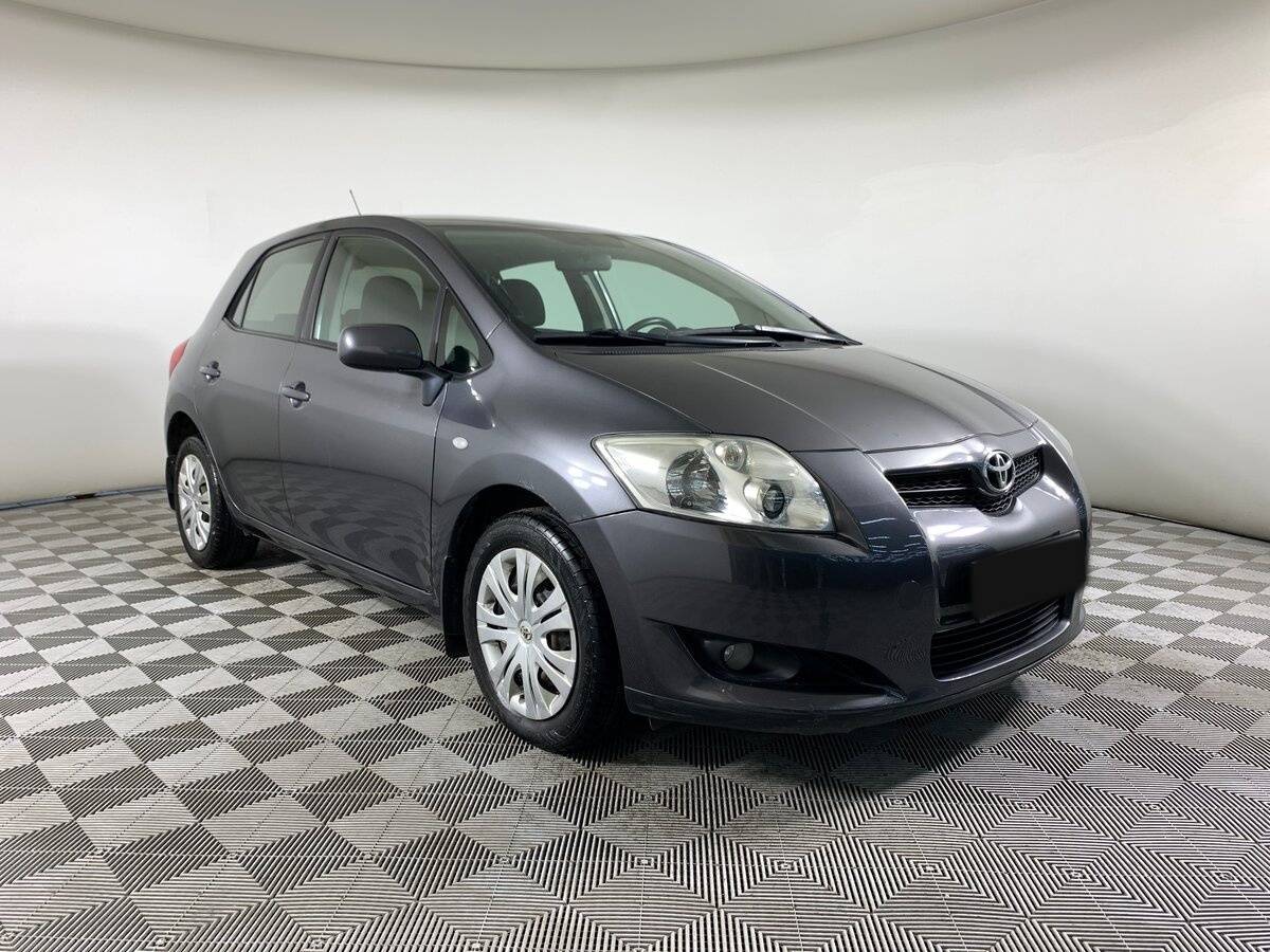 Купить Toyota Auris с пробегом. Фото: #2